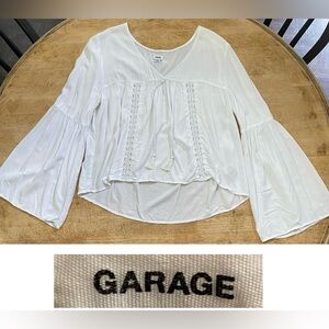 Garage Women’s Size Medium White 100% Viscose Hi/Low‎ Bell Sleeve Boho Blouse